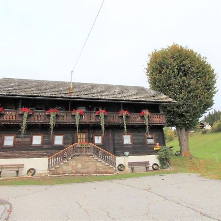 Beautiful Holiday Apartment In A Renovated Farmhouse In Fresach Carinthia Esterno foto